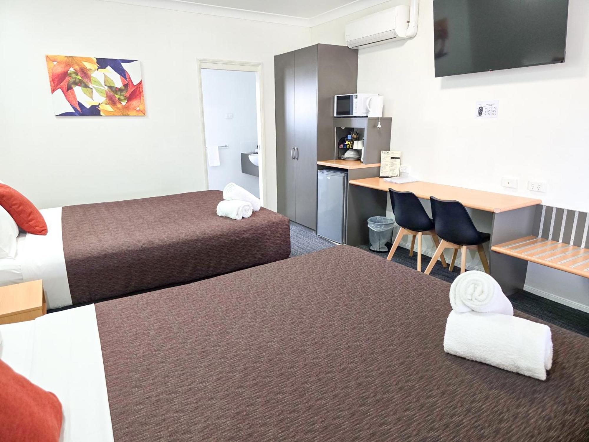 Ascot Lodge Motor Inn Кингарой Экстерьер фото